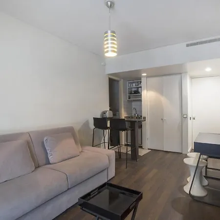 Nice 20M For 2 Persons Near Arc De Triomphe ! Lägenhet *