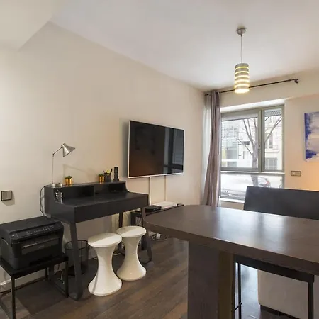 Nice 20M For 2 Persons Near Arc De Triomphe ! Lägenhet Paris